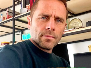 Lele Moreschi - Scenografo Lele Moreschi - Scenografo