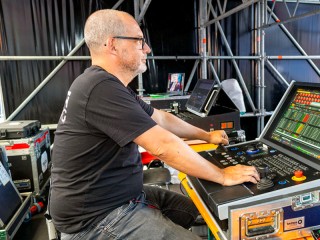 Giandomenico Barbon - Operatore in tour per Stage Dynamics Giandomenico Barbon - Operatore in tour per Stage Dynamics